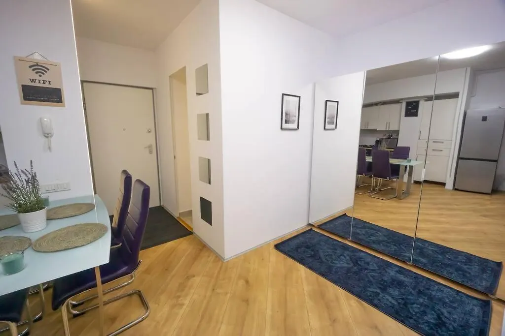 Uptown Elegant Apartment Voluntari