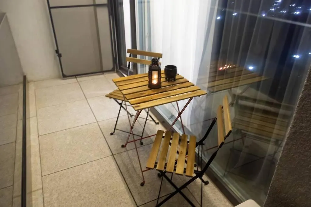 Uptown Elegant Apartment Voluntari