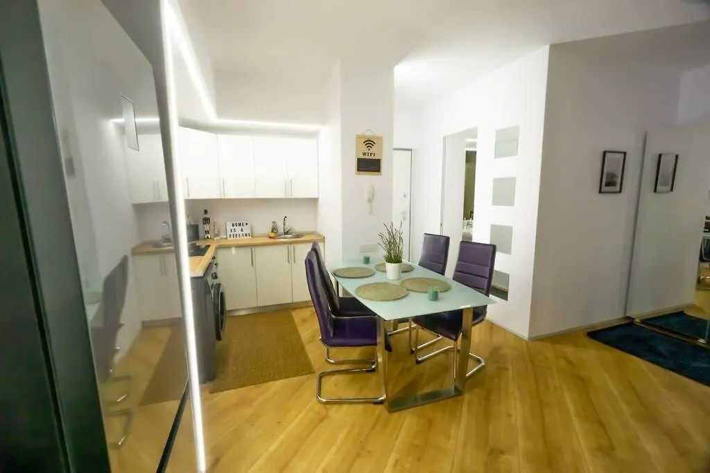 Uptown Elegant Apartment Voluntari