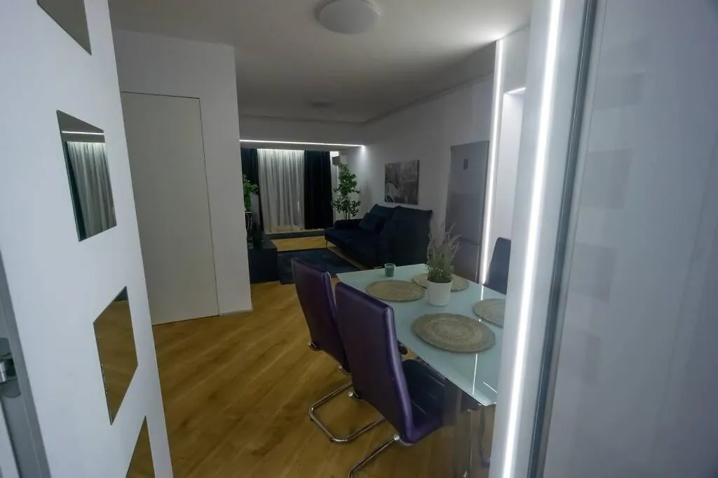 Uptown Elegant Apartment Voluntari