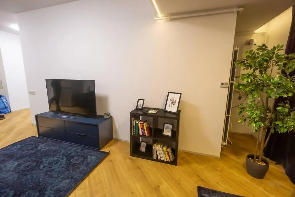 Uptown Elegant Apartment Voluntari