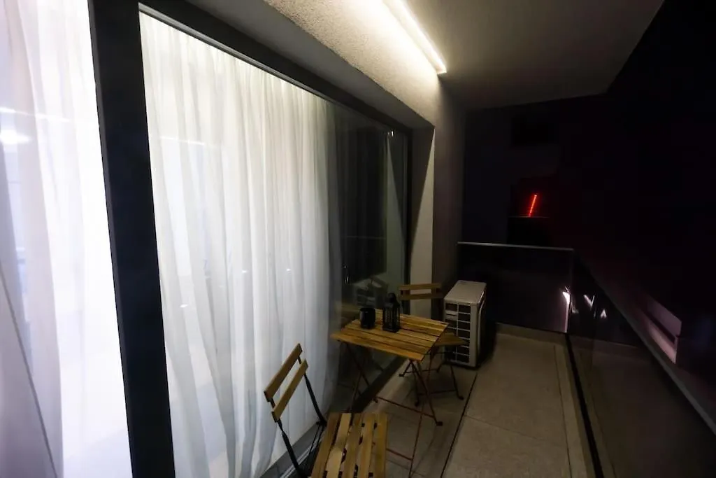 Uptown Elegant Apartment Voluntari